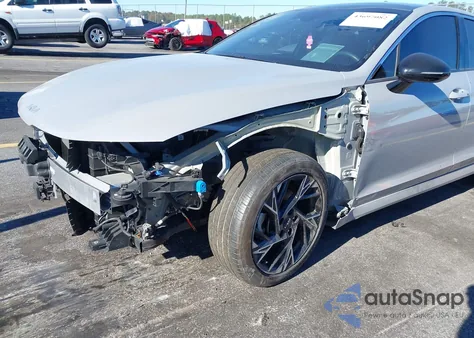 2025 Kia K5 Gt-Line z USA, uszkodzony, nr VIN KNAG64J72S5300531